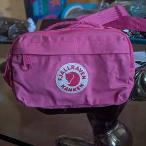 Fjällräven Kånken Hip Pack in the color Flamingo Pink. Fanny Pack Bum Bag